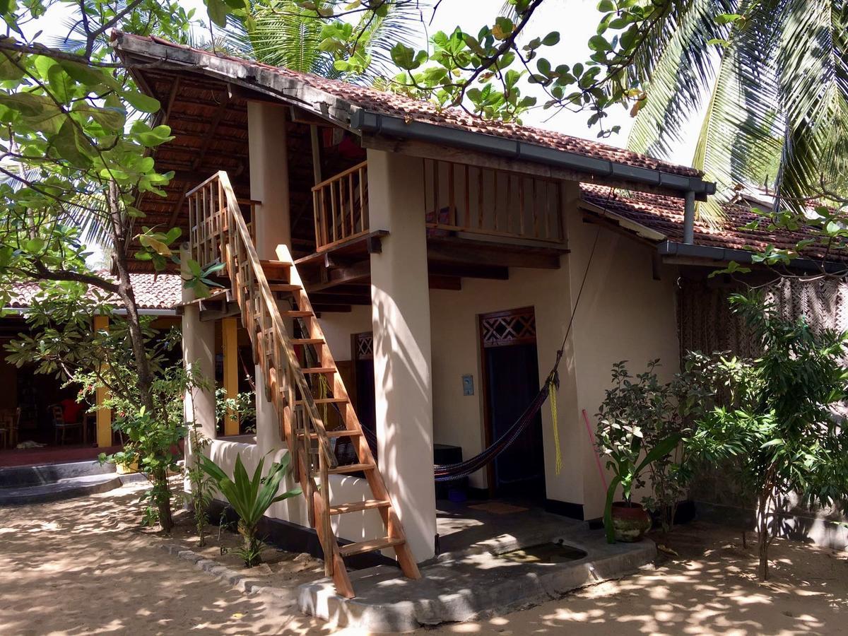 Water Music Arugam Bay Hotel Exterior photo