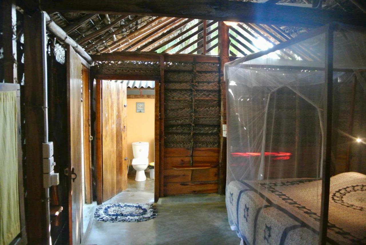 Water Music Arugam Bay Hotel Exterior photo